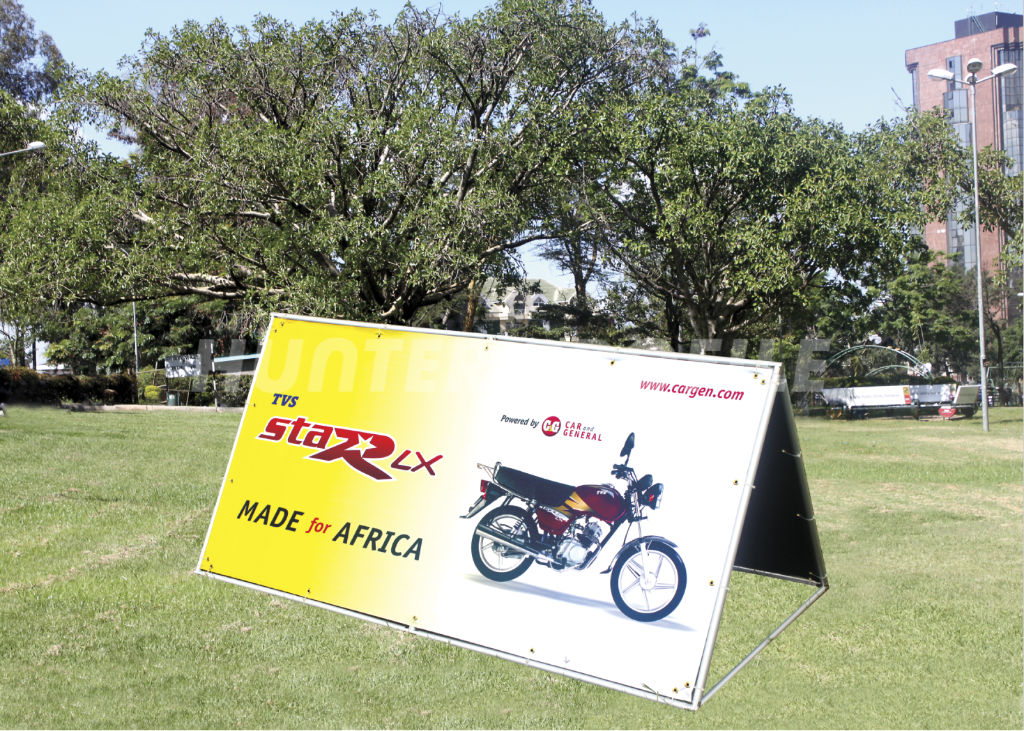Monsoon banner stand